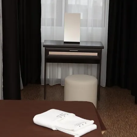Central Aparthotel 2*